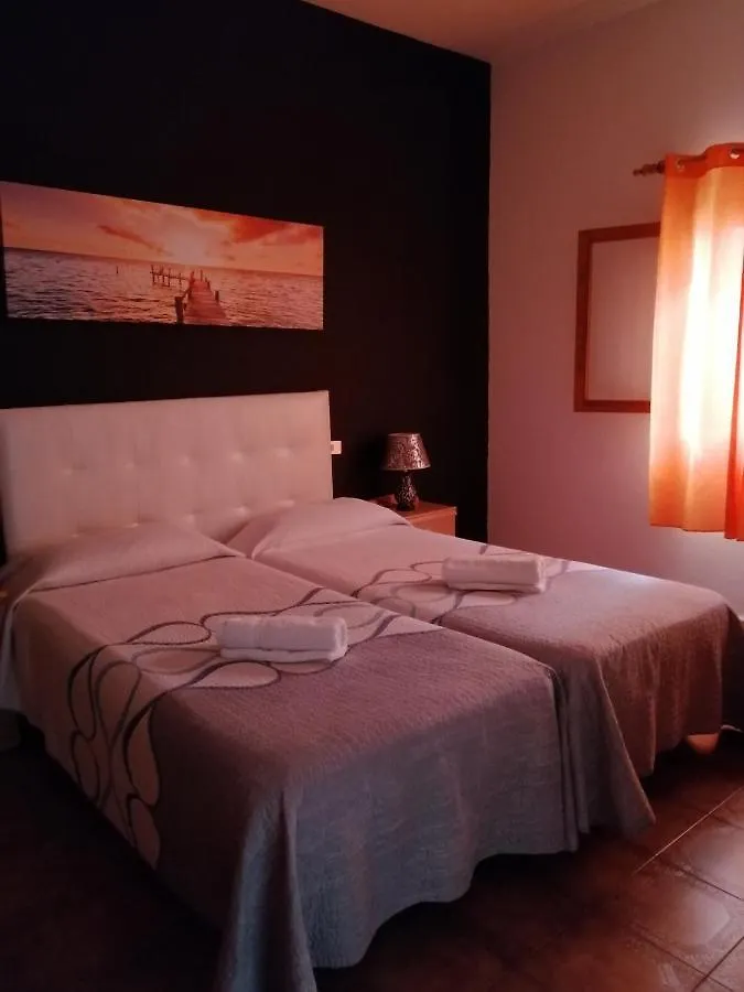 La Casa Del Primo Yo Trabajo Y Tu Beneficio Villa Arinaga 0*,